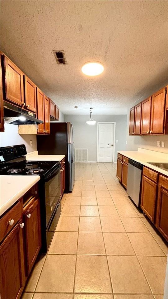 2103 W Roselawn St - Photo 5 of 15