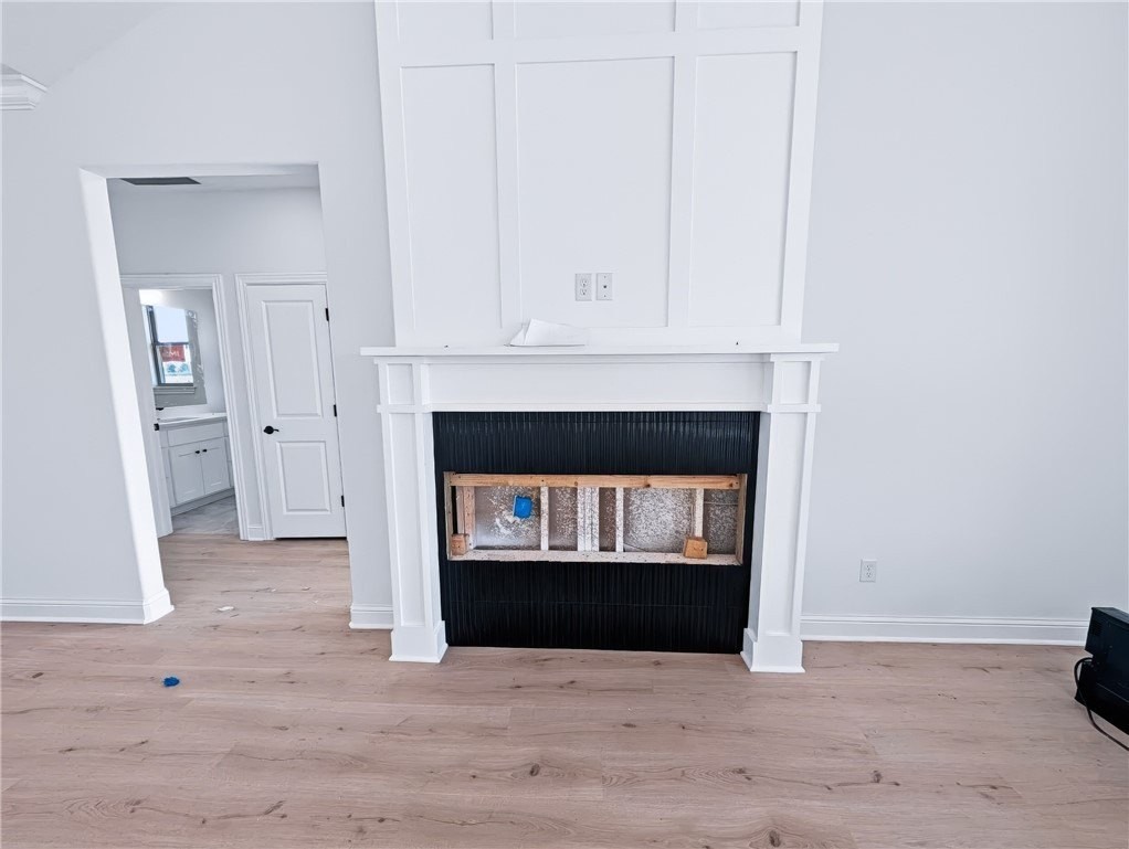 7699 Scenic Valley Ave - Photo 4 of 19