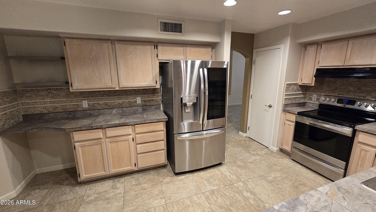 18422 N 85th Ave - Photo 3 of 50