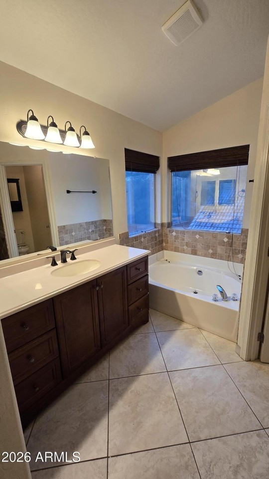 18422 N 85th Ave - Photo 5 of 50