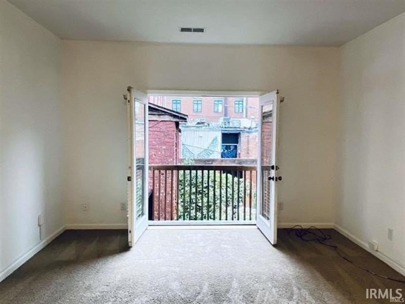 105 E 6th St #A - Photo 5 of 26