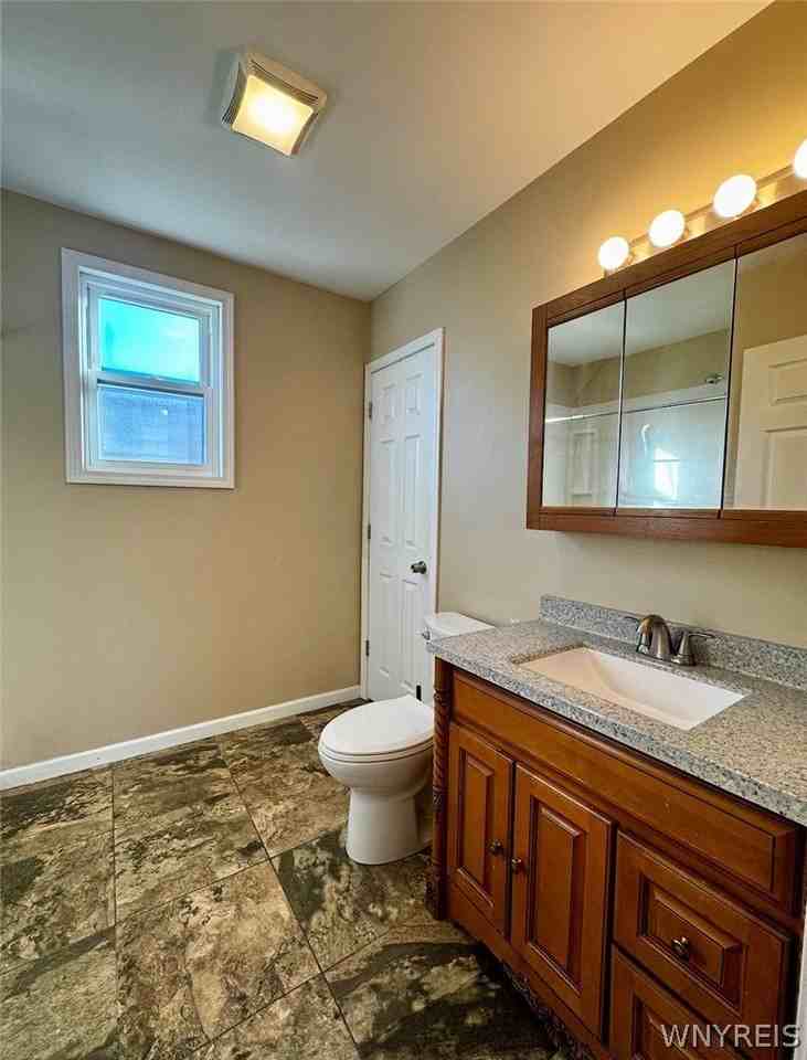 108 Cable St - Photo 6 of 11