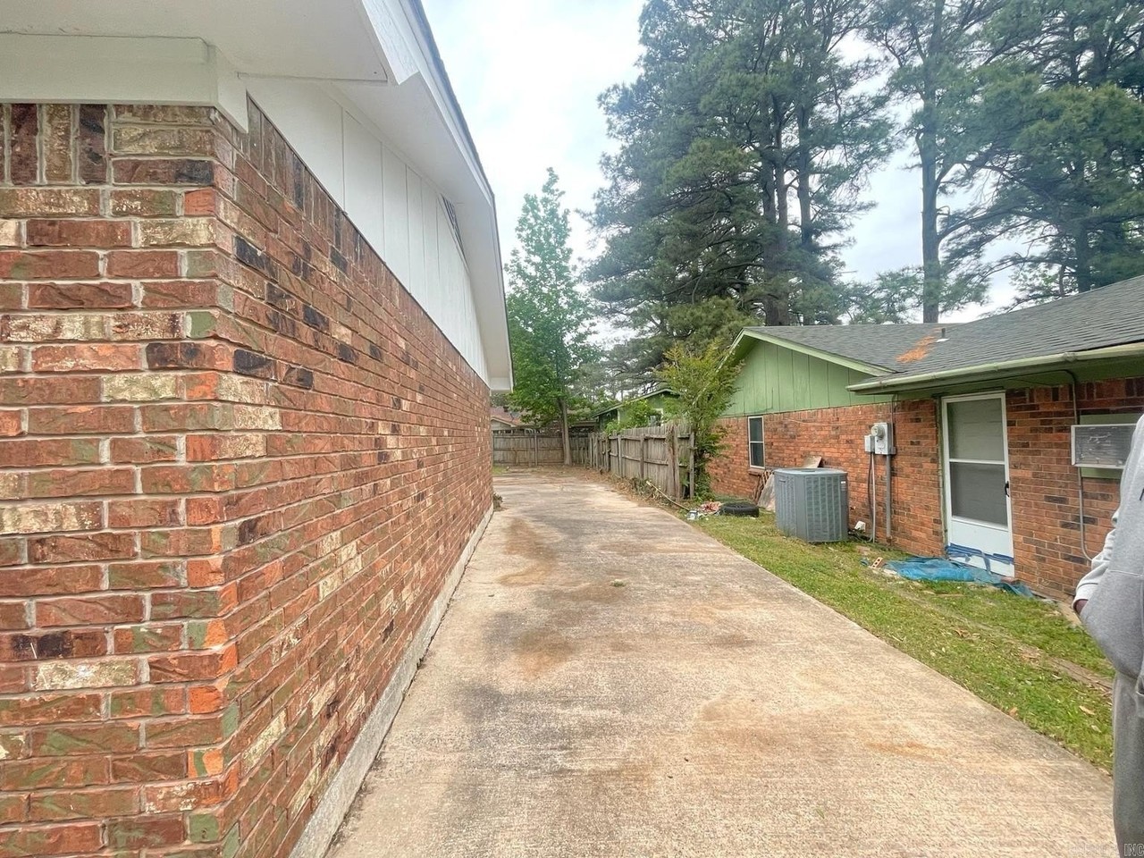 95 Westchester Dr - Photo 3 of 16