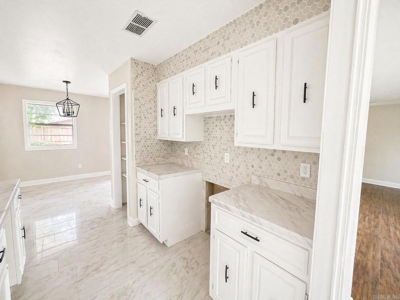 95 Westchester Dr - Photo 6 of 16