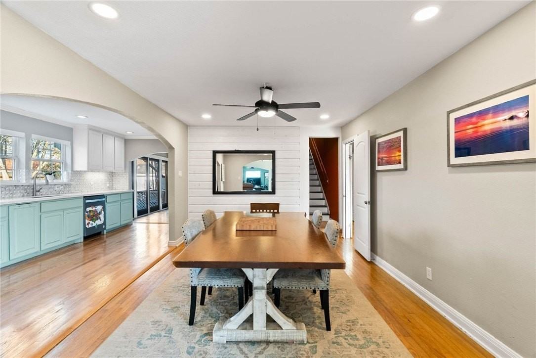 302 Cole St - Photo 7 of 41