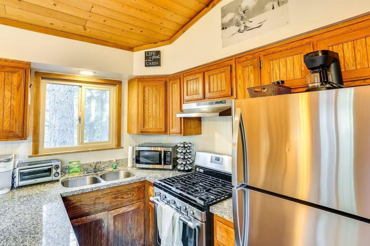 524 W Rainbow Blvd - Photo 7 of 26