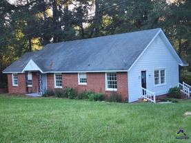 705 Charlse Dr - Photo 1 of 1