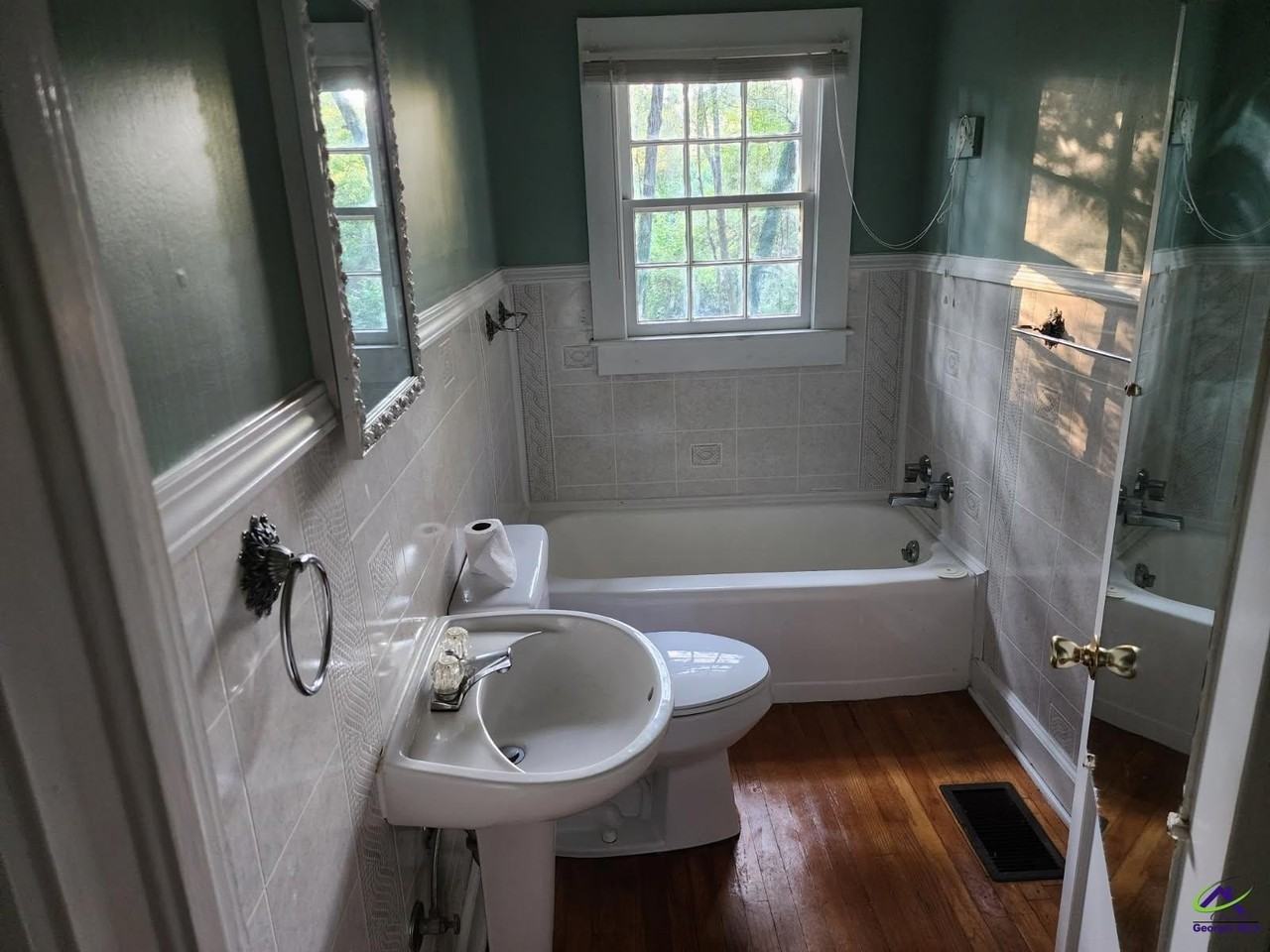 705 Charlse Dr - Photo 6 of 12
