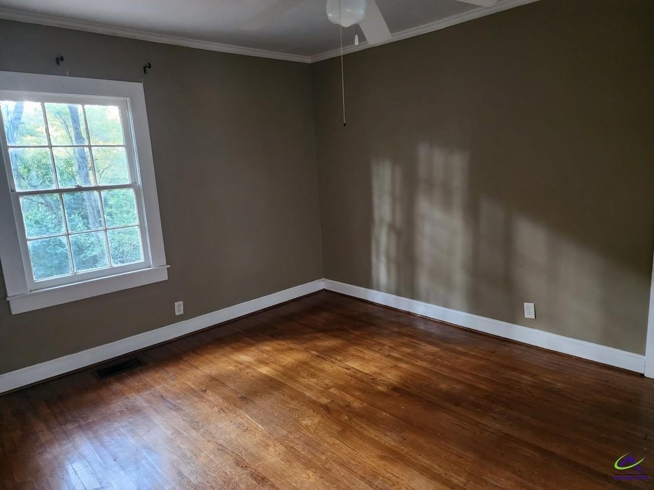 705 Charlse Dr - Photo 7 of 12