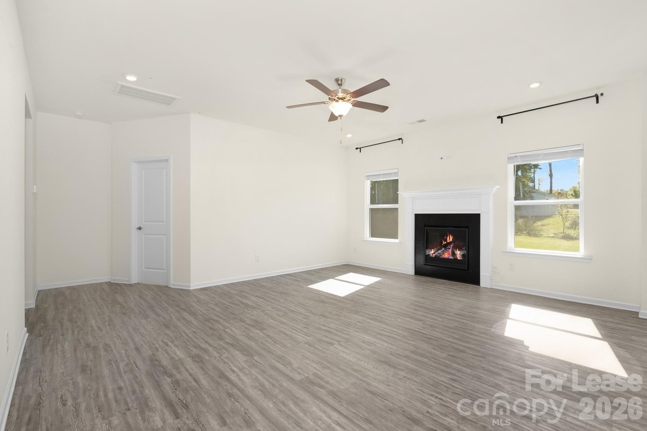 8324 Dumphries Dr - Photo 2 of 39