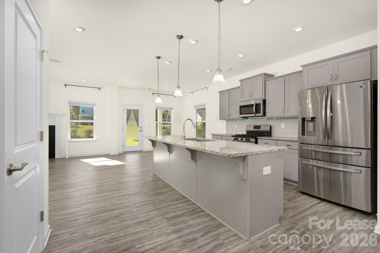 8324 Dumphries Dr - Photo 3 of 39