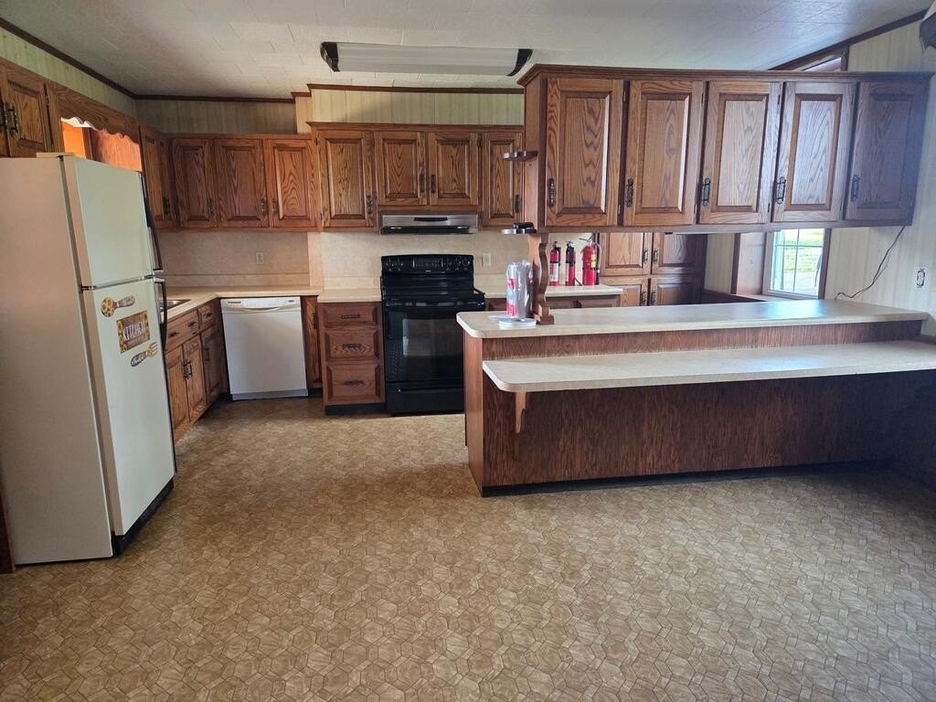 2835 Stutzmantown Rd - Photo 3 of 12