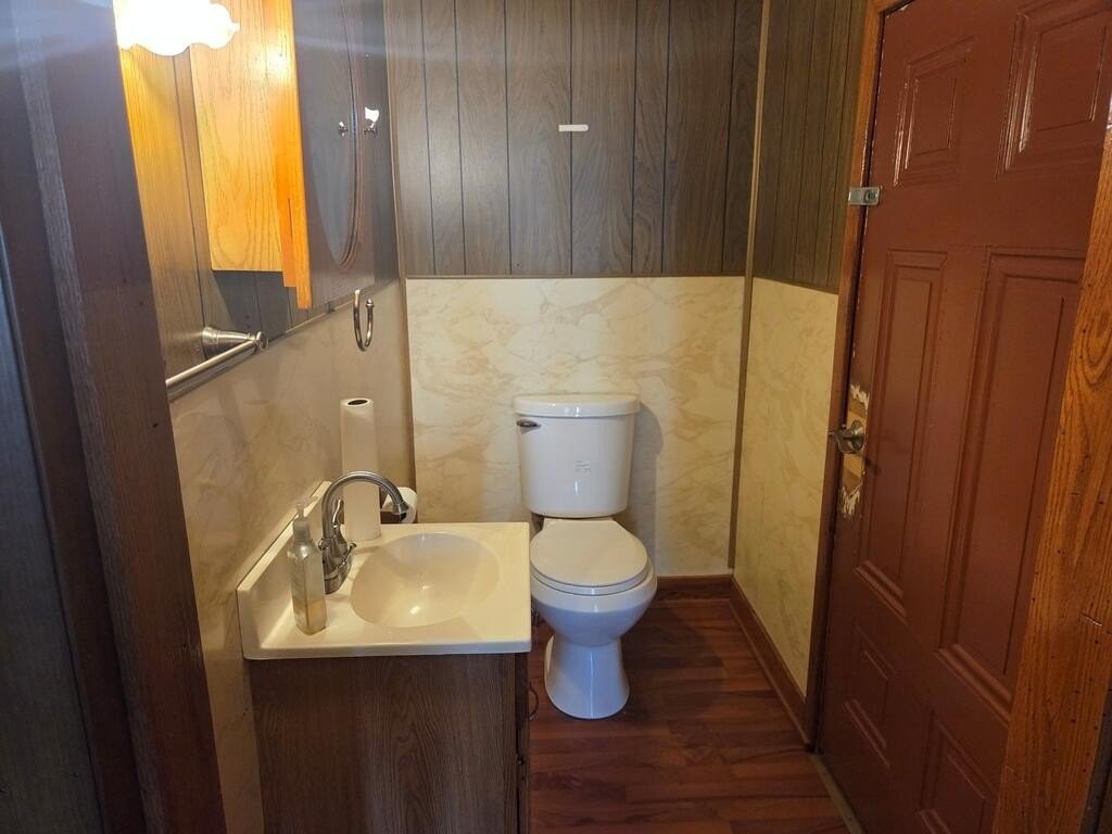 2835 Stutzmantown Rd - Photo 7 of 12