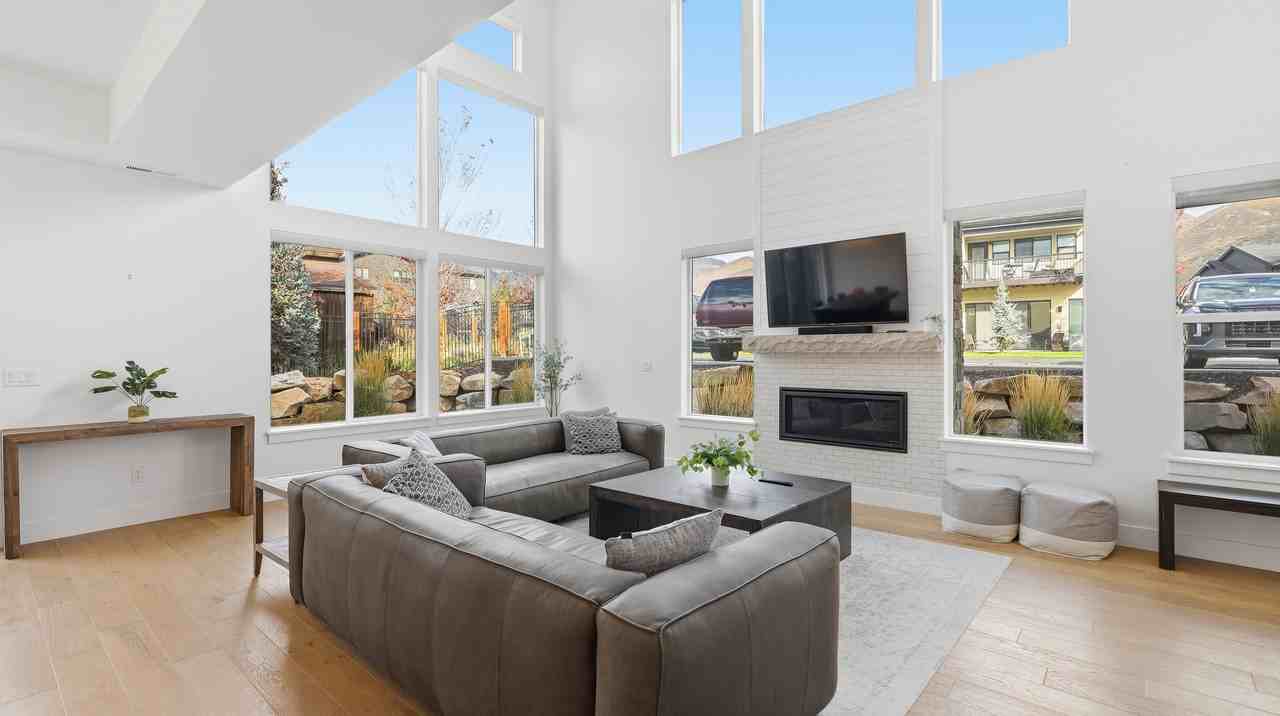 1137 N 520 W #1 - Photo 4 of 29