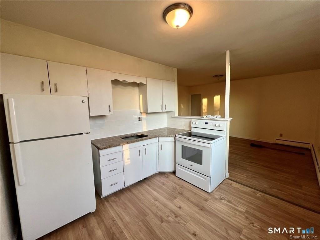 570 Main St #6 - Photo 2 of 17