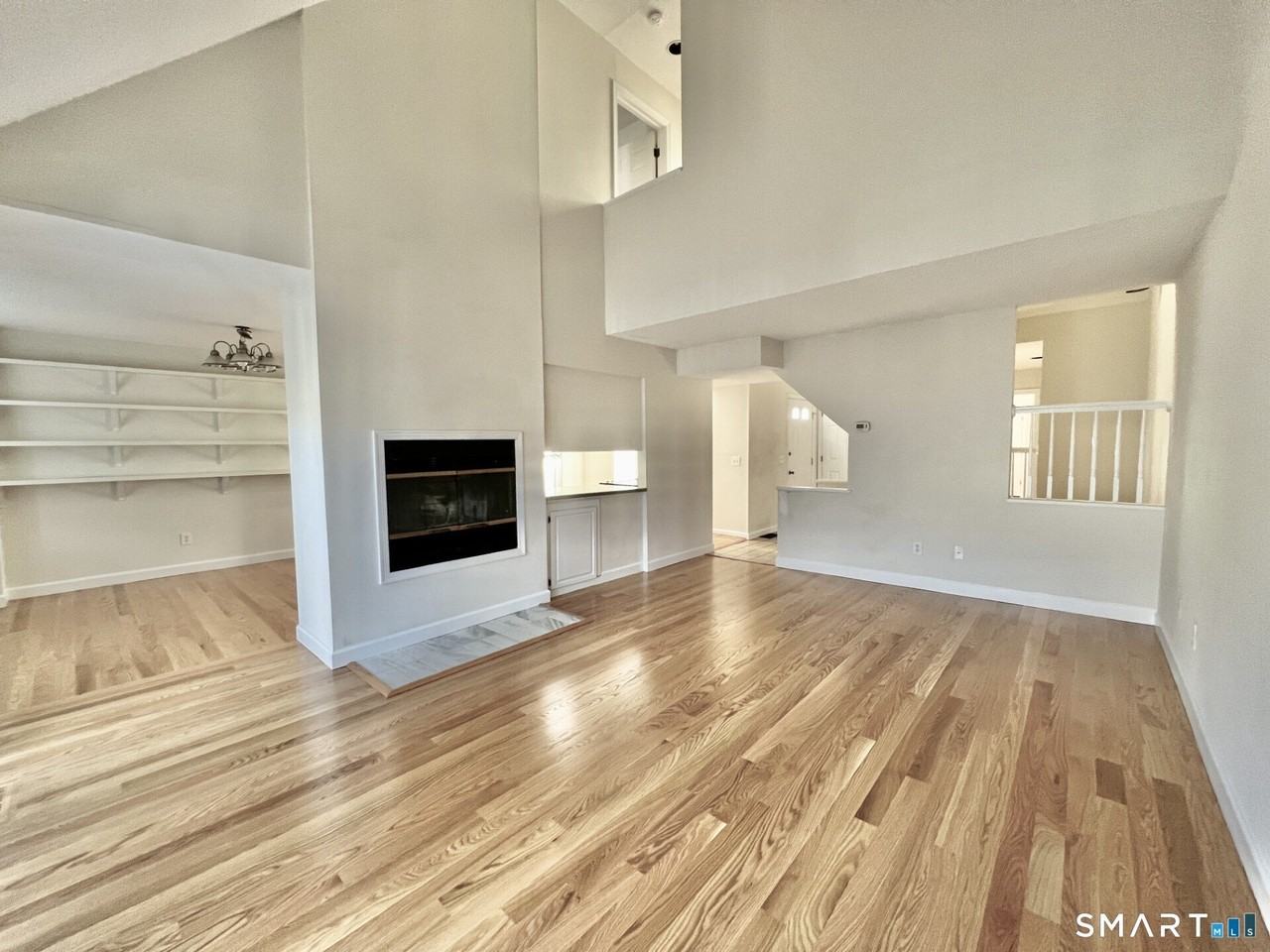 52 Wilton Crst #52 - Photo 3 of 17