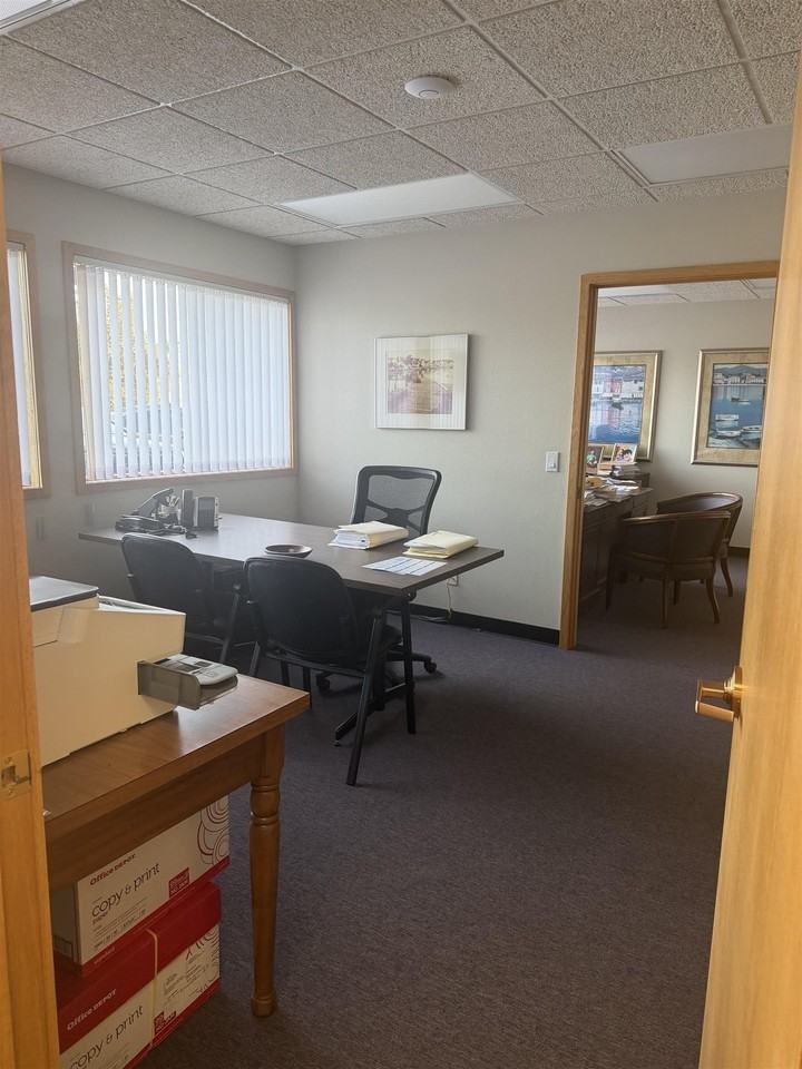 400 Daly Ave - Photo 4 of 11