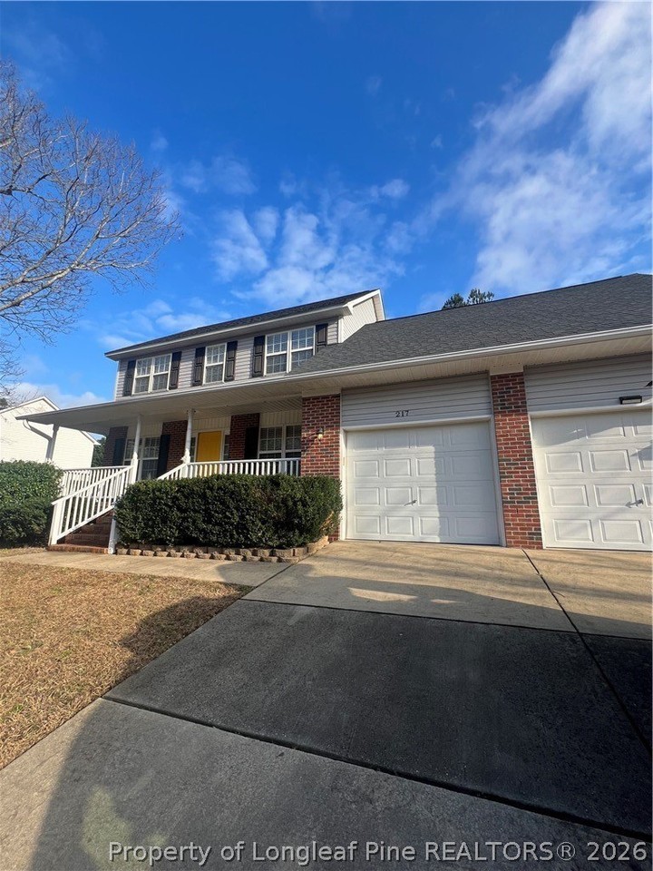 217 Woodland Dr - Photo 2 of 27
