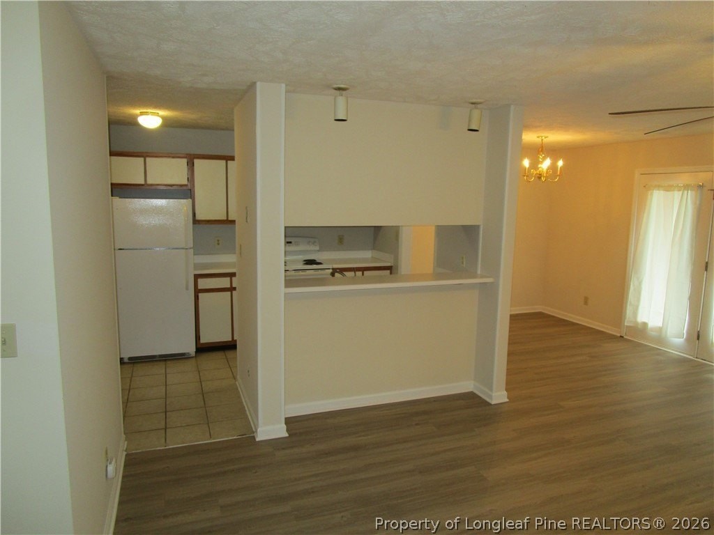 217 Waterdown Dr Apt 3 - Photo 5 of 21