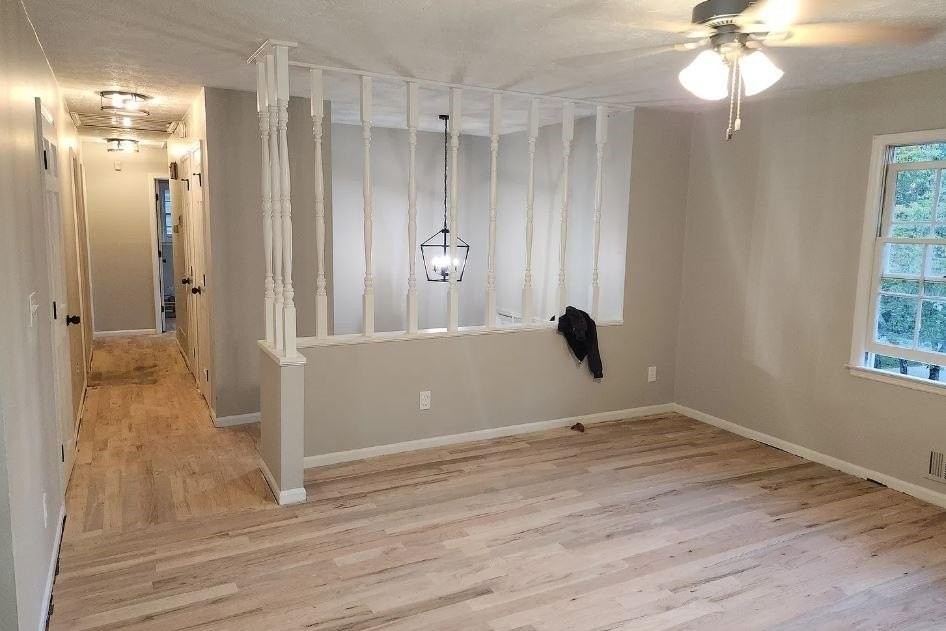 1304 Vine St Ne - Photo 2 of 16