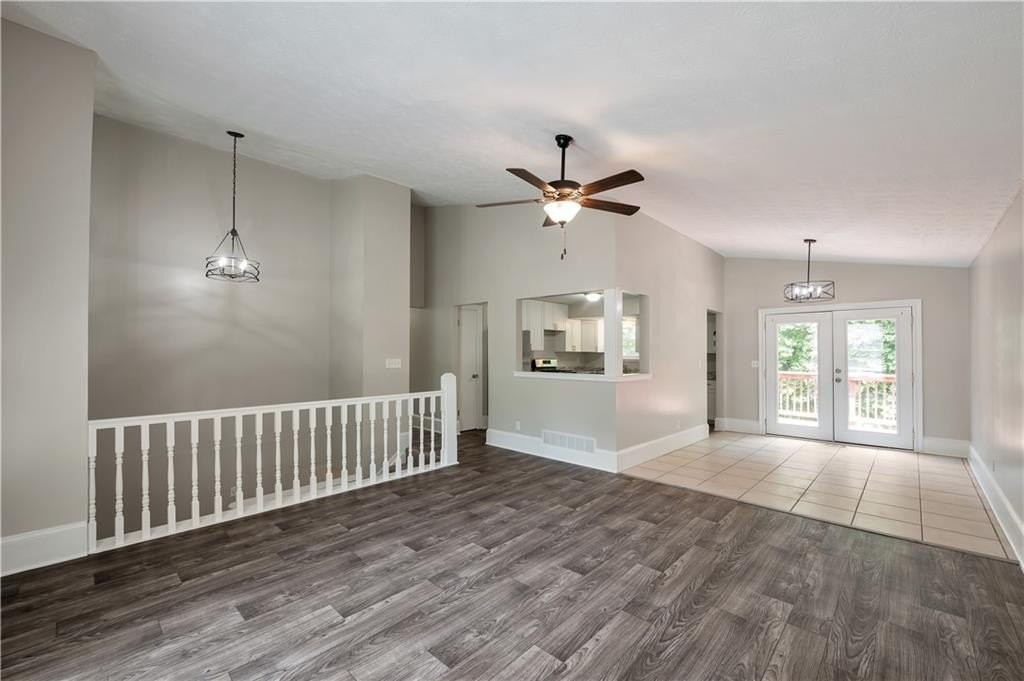 4720 Jamerson Forest Cir - Photo 4 of 46