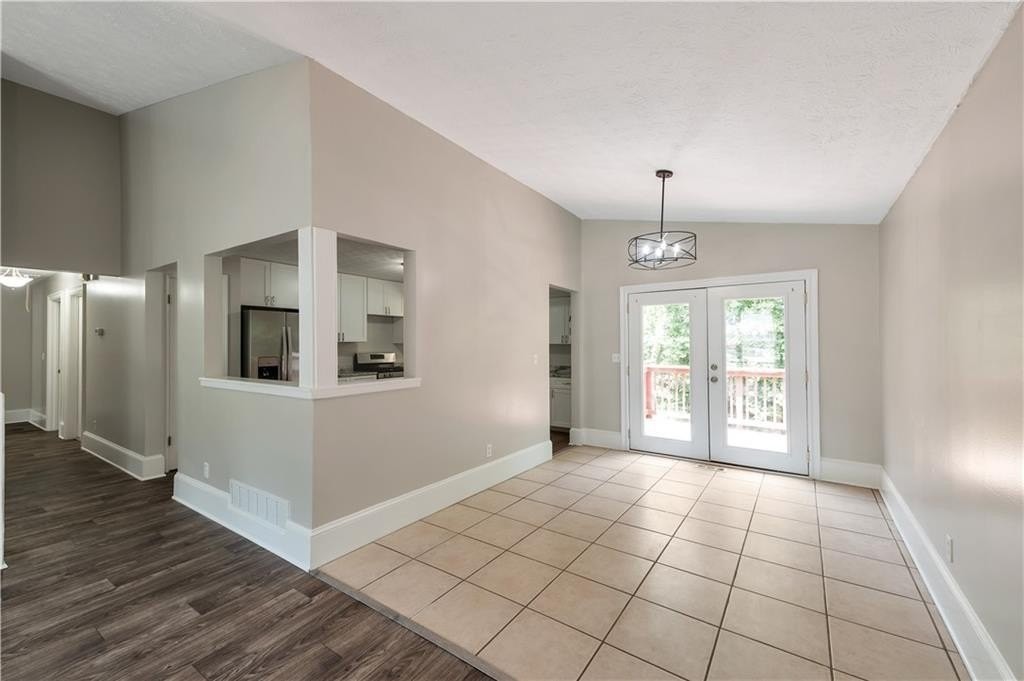 4720 Jamerson Forest Cir - Photo 6 of 46