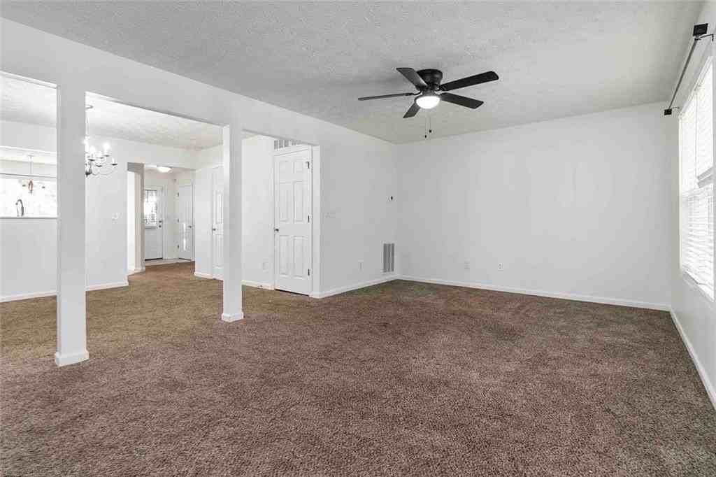 3009 Waldrop Cir - Photo 2 of 19