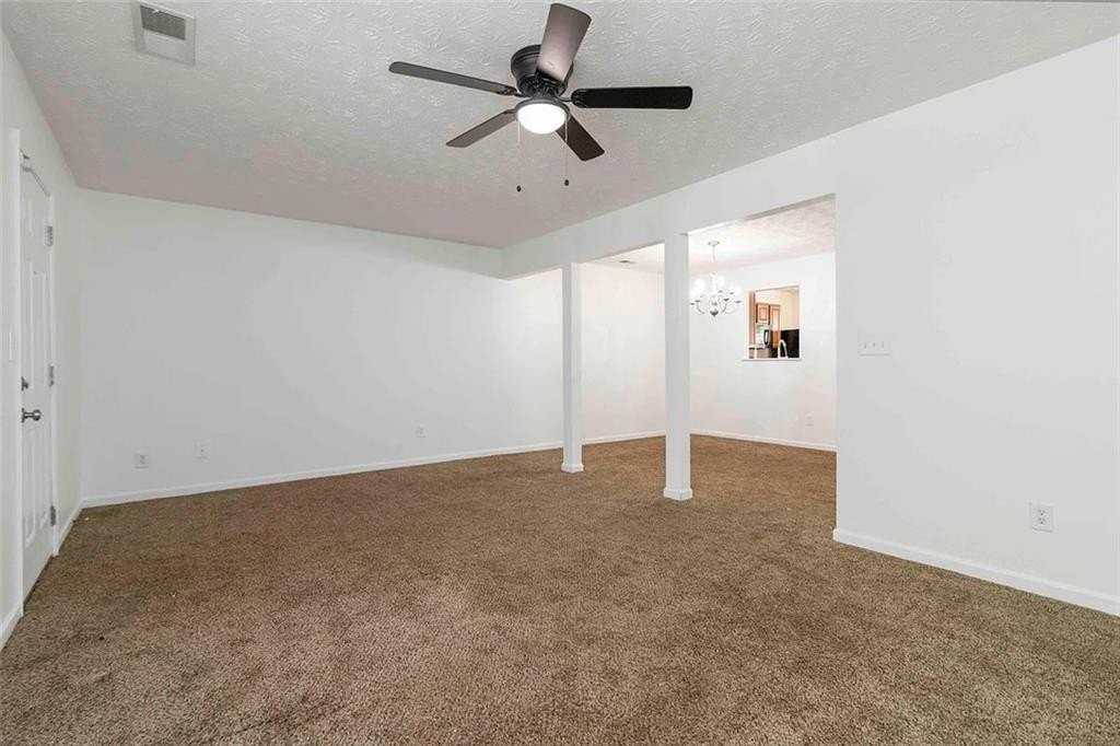 3009 Waldrop Cir - Photo 3 of 19