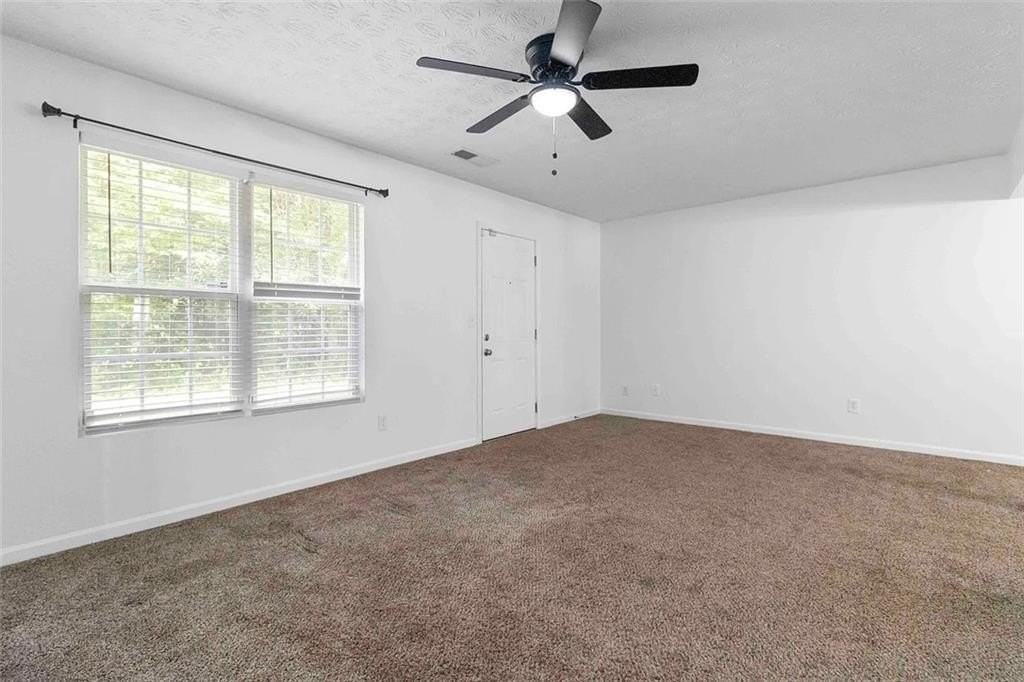 3009 Waldrop Cir - Photo 4 of 19