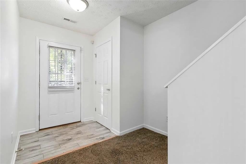 3009 Waldrop Cir - Photo 5 of 19