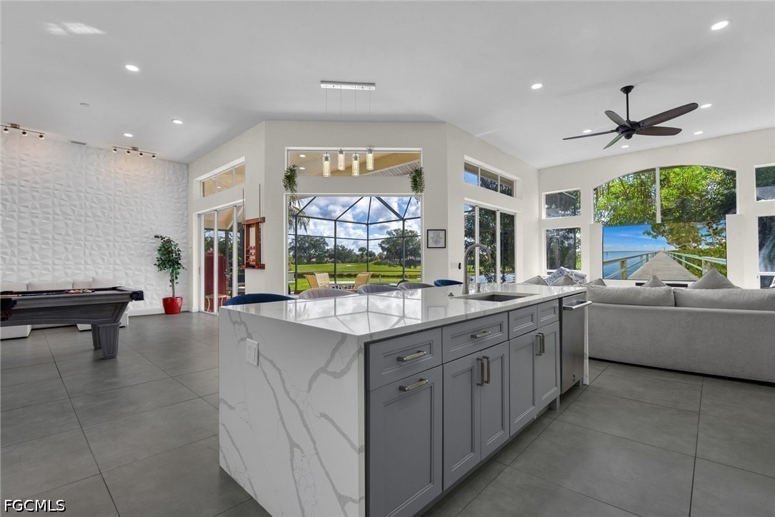 12083 Mahogany Isle Ln - Photo 5 of 30