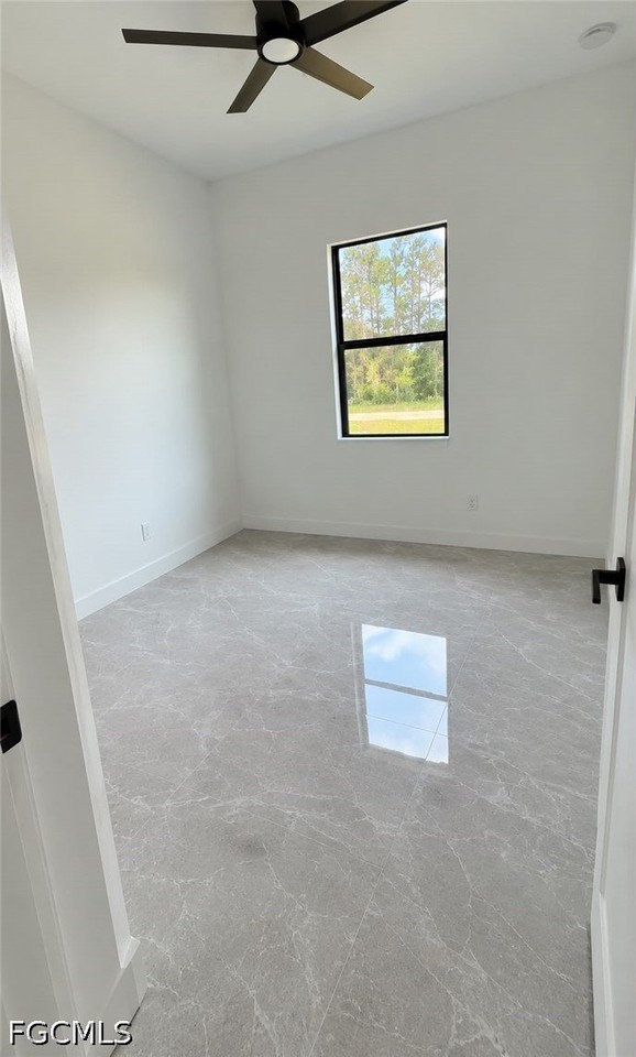 991 Plantation Rd - Photo 6 of 12