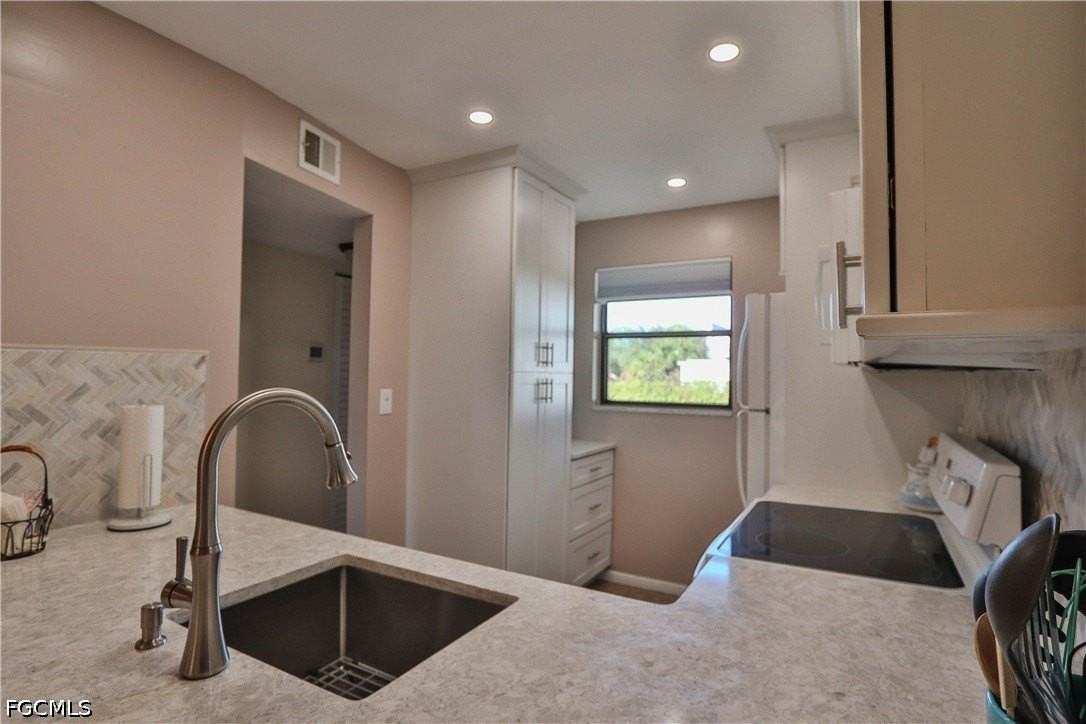9281 Central Park Dr #206 - Photo 7 of 18