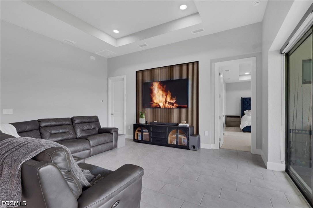 1107 Nw 13th St - Photo 2 of 18