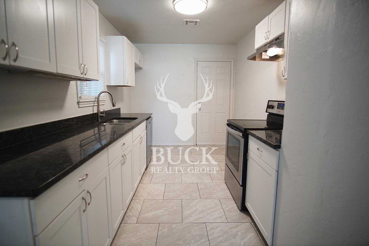 1400 Ne 43rd St #1 - Photo 2 of 18