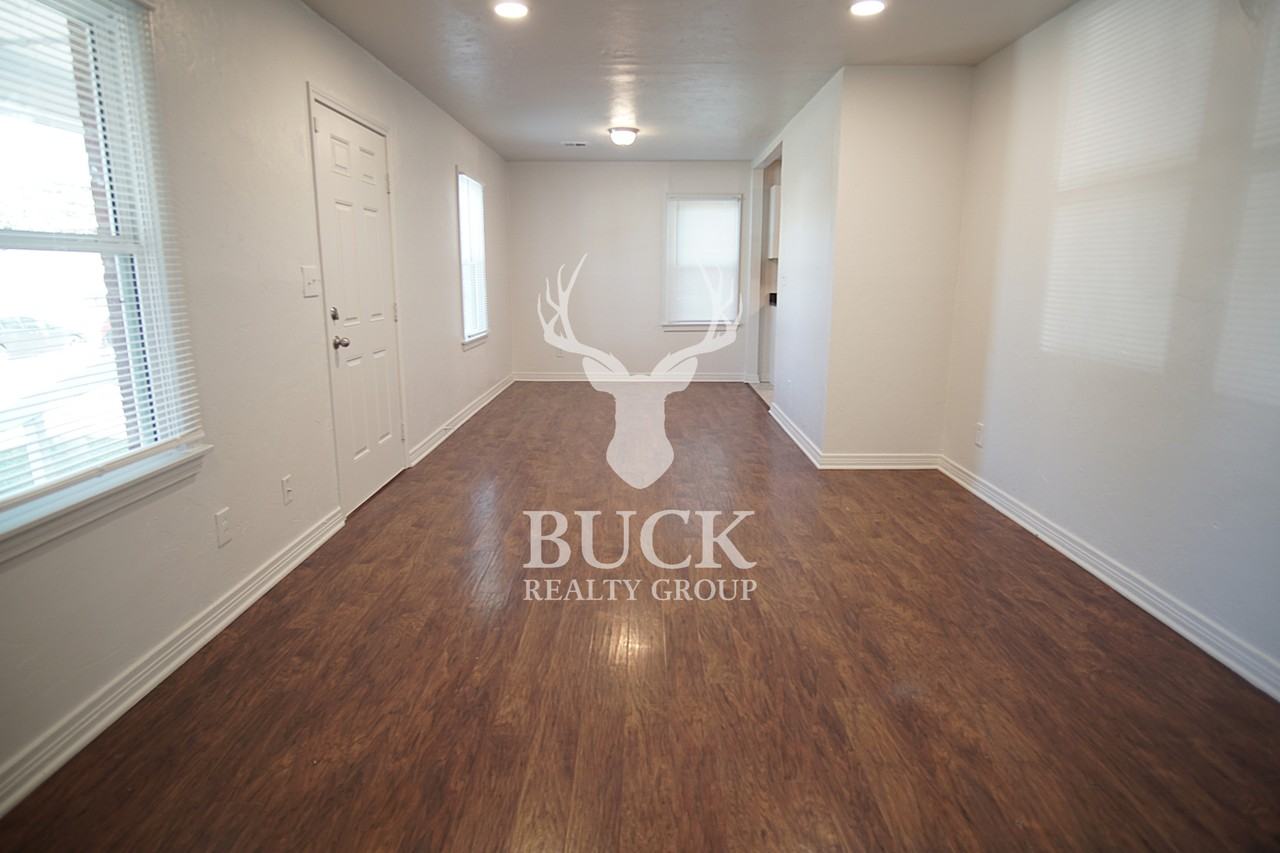 1400 Ne 43rd St #1 - Photo 6 of 18