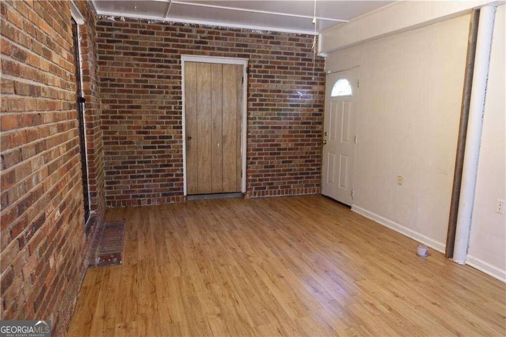 186 Zelma St Sw - Photo 4 of 22
