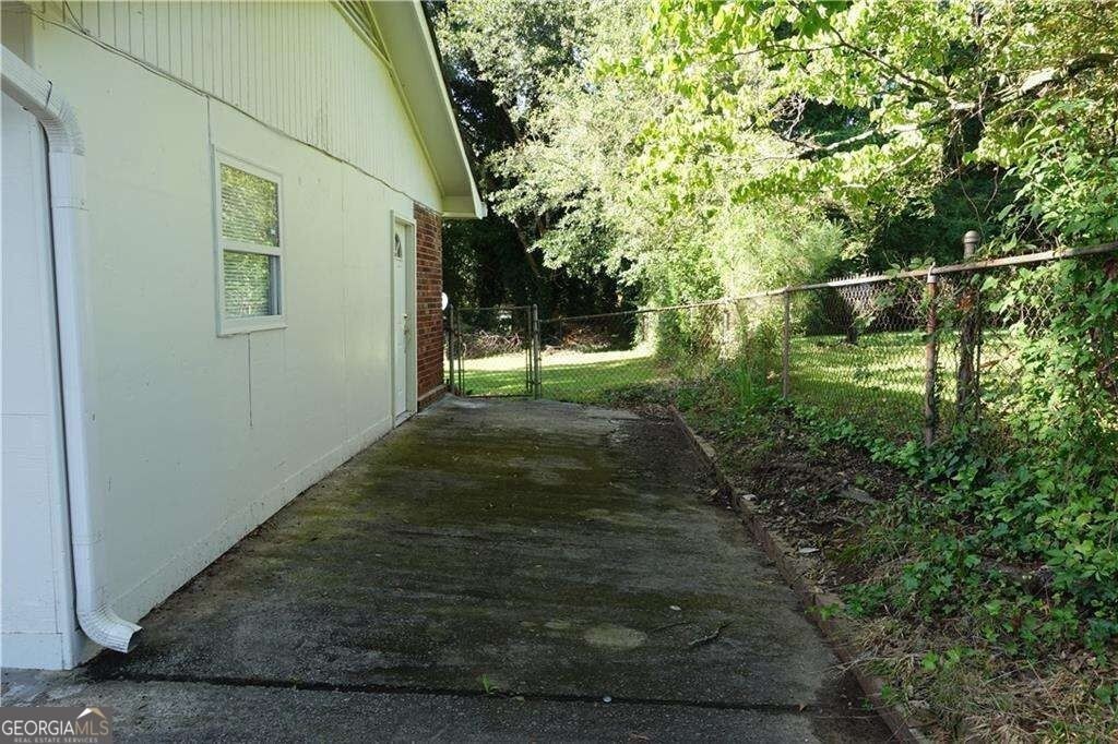 186 Zelma St Sw - Photo 5 of 22