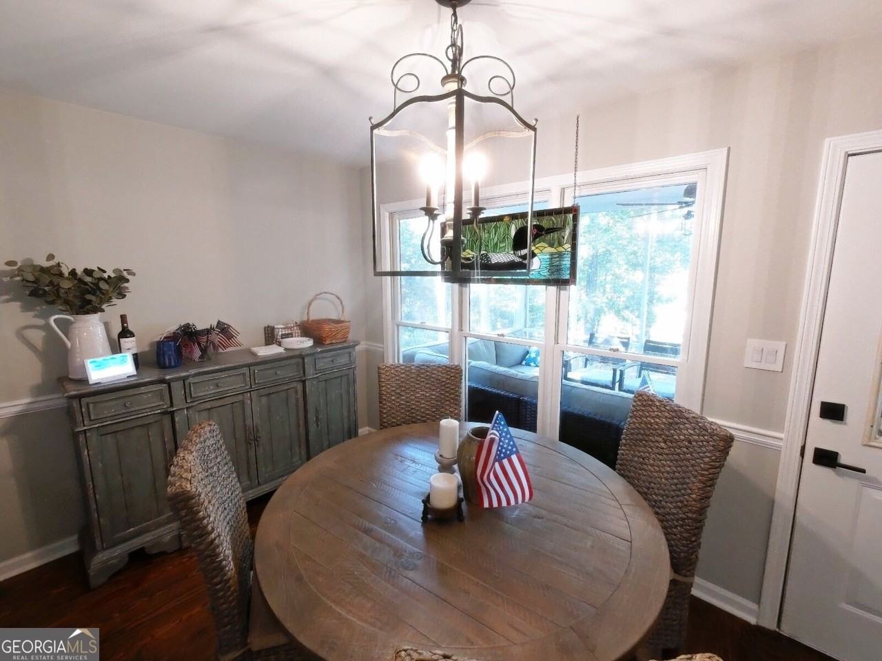 1240 Stoneridge Cir - Photo 7 of 12