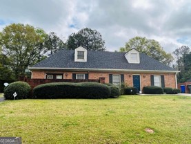 859 Park Pl Ne #B - Photo 1 of 1