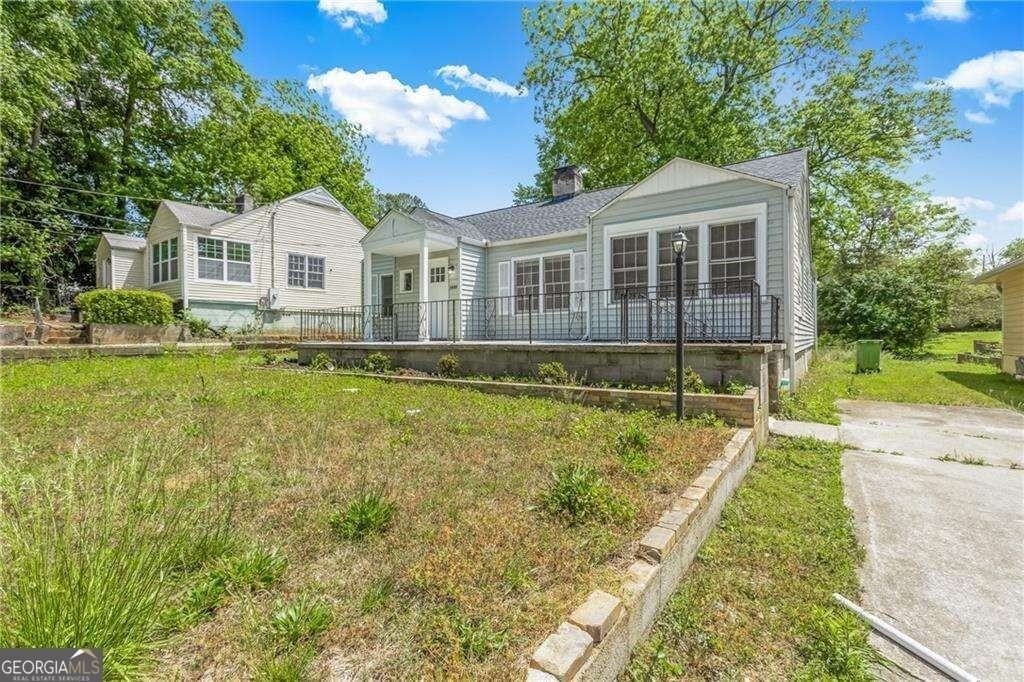 1774 Campbellton Rd Sw - Photo 3 of 24