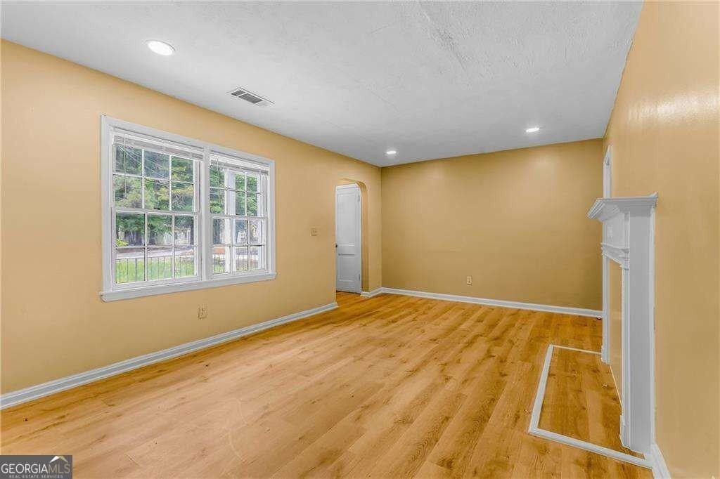 1774 Campbellton Rd Sw - Photo 5 of 24