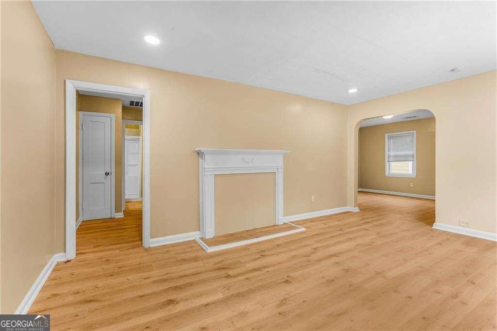 1774 Campbellton Rd Sw - Photo 6 of 24