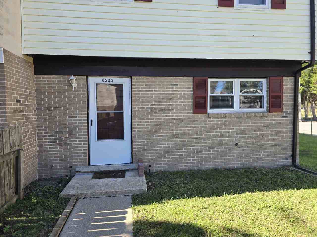 6535 Stoney Pt S #1 - Photo 3 of 21