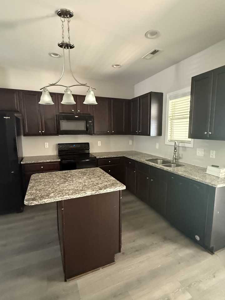 151 Cullen Ct #1 - Photo 2 of 13