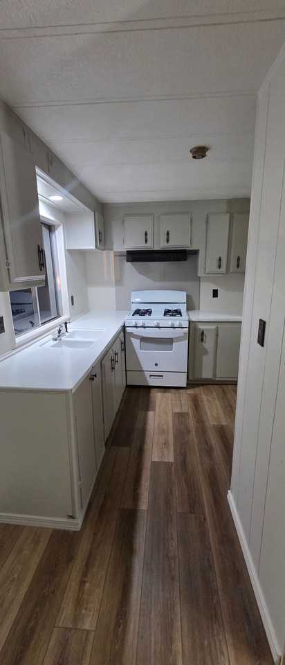 1112 California St #1 - Photo 4 of 6