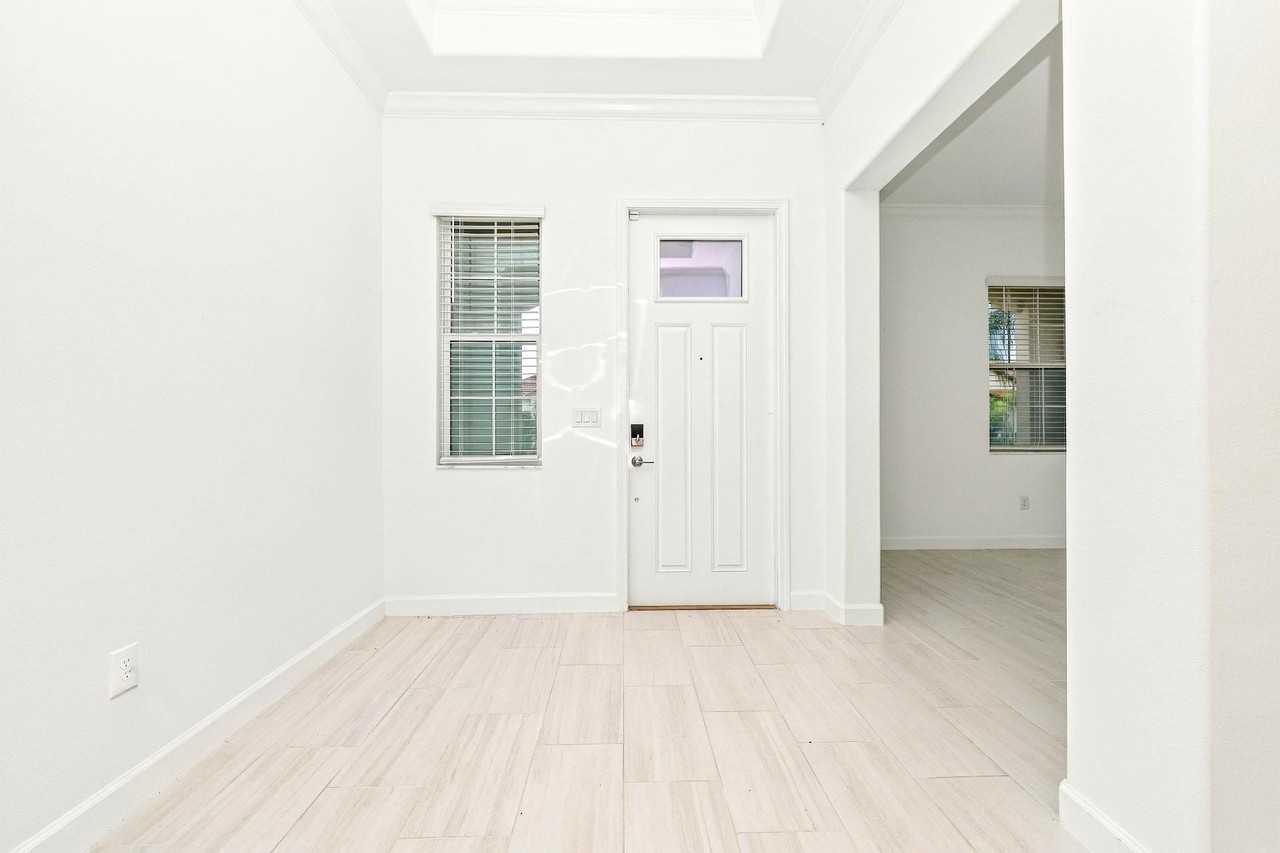 17316 Scuba Crest St #1 - Photo 4 of 23
