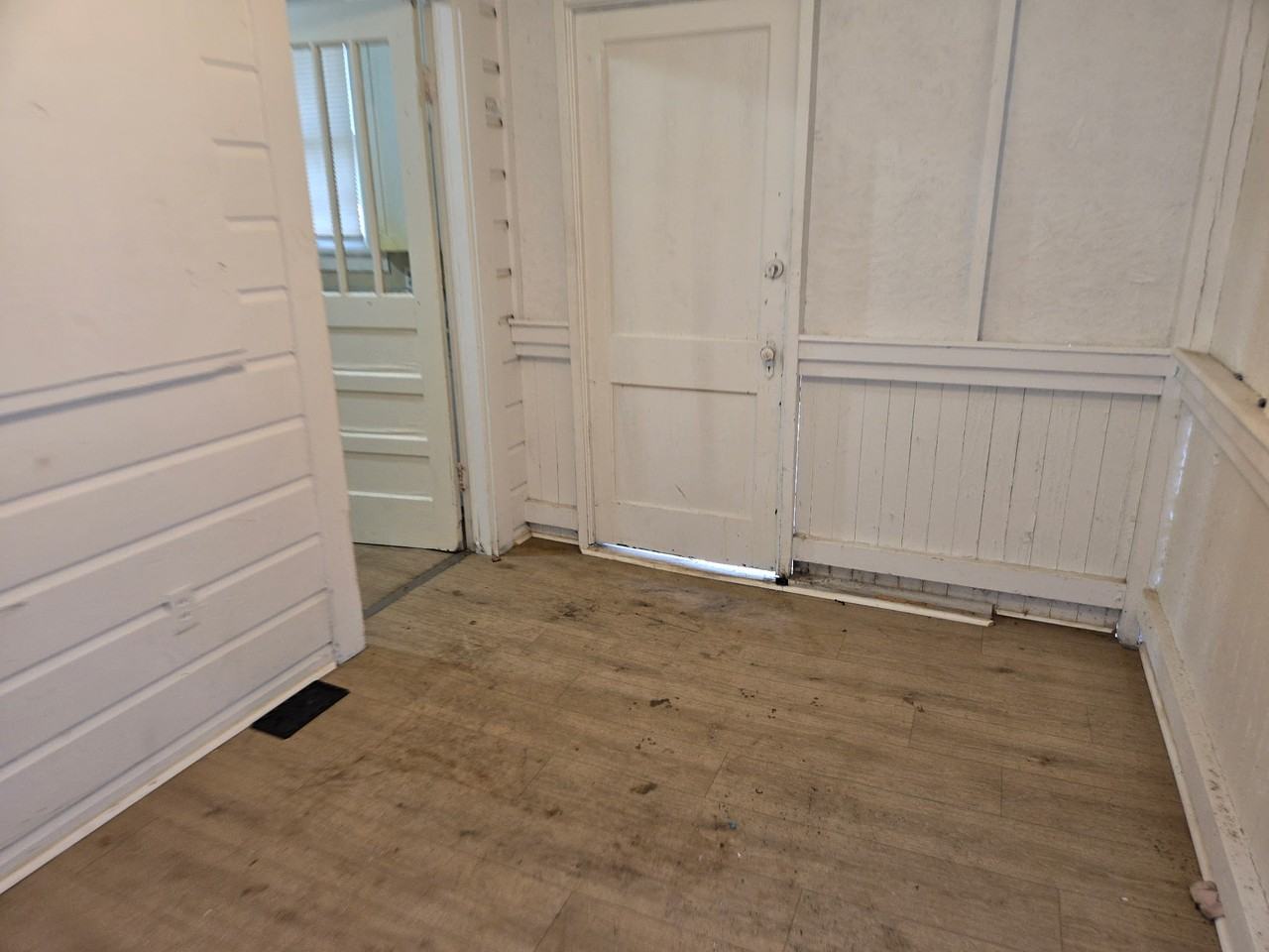 1612 W Long 17th St - Photo 4 of 7