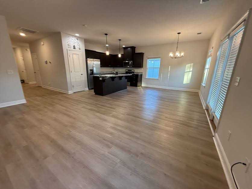 401 Mcclelland Loop Ne #1 - Photo 3 of 11