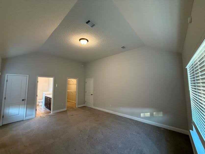 401 Mcclelland Loop Ne #1 - Photo 4 of 11
